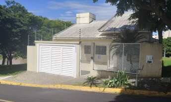 Imagem: 3 dormitórios, 1 suítes, 1 vaga na garagem