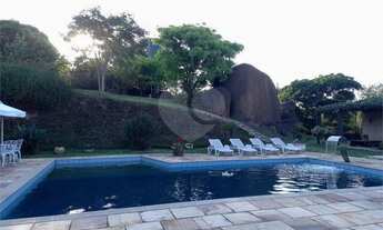 Imagem: 4 dormitórios, 2 suíte, 6 banheiro, 4