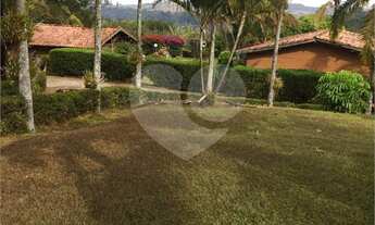 Imagem 5: 4 dormitórios, 1 suítes, 1 banheiros, 4 vagas na garagem, 483M² de Área Construída