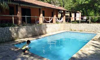 Imagem 2: 7 dormitórios, 3 suíte, 2 banheiro, 10 vagas na garagem, 368M² de Área Construída