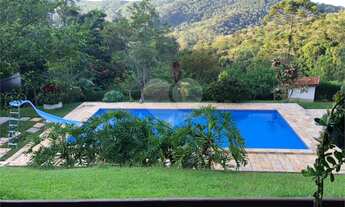 Imagem 2: 4 dormitórios, 1 suítes, 5 banheiro, 10 vagas na garagem, 350M² de Área Construída