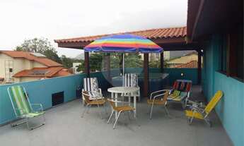 Imagem 3: 5 dormitórios, 2 suíte, 3 banheiro, 3 vagas na garagem, 326M² de Área Construída