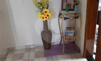 Imagem 3: 2 dormitórios, 2 banheiro, 3 vagas na garagem, 75M² de Área Construída, 165M² de Área Tota