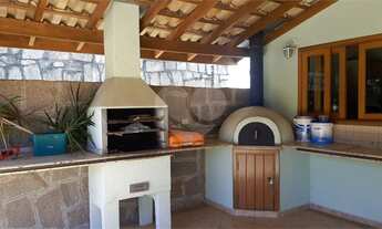 Imagem 6: 3 dormitórios, 2 suíte, 3 banheiro, 4 vagas na garagem, 1197M² de Área Construída