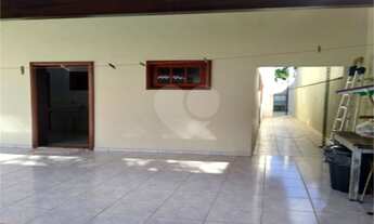 Imagem 6: 6 dormitórios, 3 suíte, 5 banheiro, 4 vagas na garagem, 342M² de Área Construída