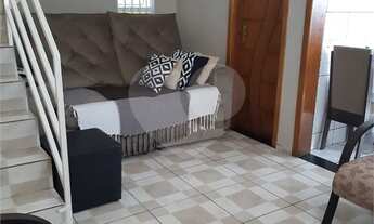 Imagem 4: 2 dormitórios, 2 banheiro, 3 vagas na garagem, 75M² de Área Construída, 165M² de Área Tota