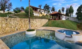 Imagem: 4 dormitórios, 4 suíte, 6 banheiro, 12