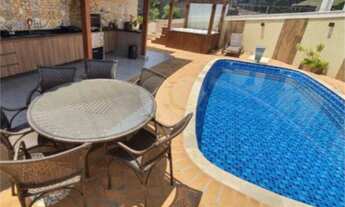 Imagem: 4 dormitórios, 1 suítes, 4 banheiro, 4