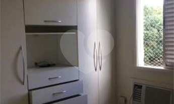 Imagem 2: 3 dormitórios, 3 suíte, 5 banheiro, 2 vagas na garagem, 230M² de Área Construída