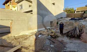 Imagem 3: 200M² de Área Construída, 200M² de Área Total