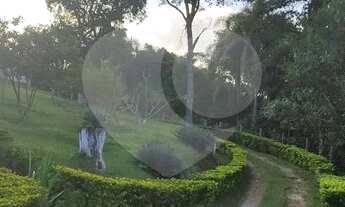 Imagem 5: 4 dormitórios, 1 suítes, 5 banheiro, 10 vagas na garagem, 350M² de Área Construída