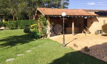 Imagem 2: 4 dormitórios, 1 suítes, 1 banheiros, 4 vagas na garagem, 483M² de Área Construída