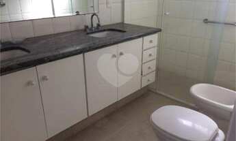 Imagem 5: 3 dormitórios, 3 suíte, 5 banheiro, 2 vagas na garagem, 230M² de Área Construída