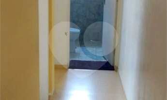 Imagem 7: 3 dormitórios, 1 suítes, 3 banheiro, 2 vagas na garagem, 260M² de Área Construída