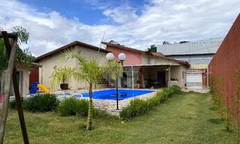 Imagem: 4 dormitórios, 2 suíte, 3 banheiro, 5