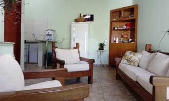 Imagem 2: 3 dormitórios, 1 suítes, 2 banheiro, 2 vagas na garagem, 85M² de Área Construída