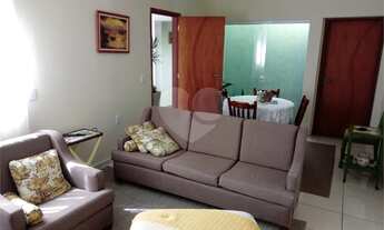 Imagem 6: 3 dormitórios, 1 suítes, 2 banheiro, 2 vagas na garagem, 85M² de Área Construída