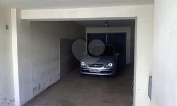 Imagem 5: 2 dormitórios, 2 banheiro, 3 vagas na garagem, 190M² de Área Construída, 190M² de Área Tot