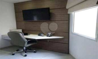 Imagem 5: 3 dormitórios, 1 suítes, 2 banheiro, 2 vagas na garagem, 180M² de Área Construída