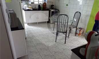 Imagem 4: 2 dormitórios, 2 banheiro, 2 vagas na garagem, 109M² de Área Construída, 125M² de Área Tot