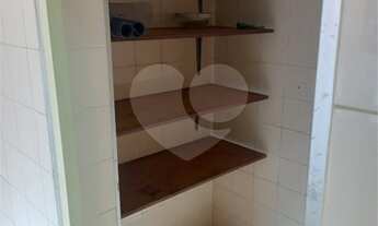 Imagem 4: 3 dormitórios, 1 suítes, 2 banheiro, 1 vaga na garagem, 102M² de Área Construída