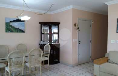 Imagem 7: 4 dormitórios, 4 suíte, 6 banheiro, 4 vagas na garagem, 166M² de Área Construída