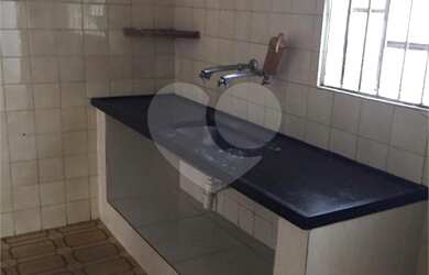 Imagem 4: 2 dormitórios, 1 banheiros, 80M² de Área Construída, 160M² de Área Total