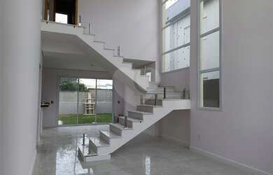 Imagem 3: 3 dormitórios, 3 suíte, 4 banheiro, 2 vagas na garagem, 179M² de Área Construída