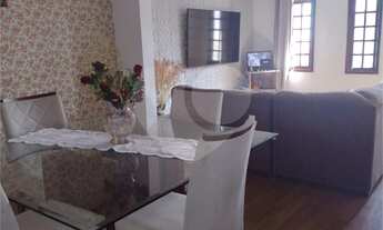 Imagem 2: 4 dormitórios, 2 banheiro, 2 vagas na garagem, 152M² de Área Construída, 292M² de Área Tot