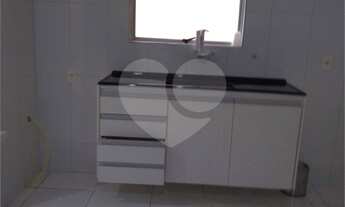 Imagem 3: 3 dormitórios, 1 banheiros, 1 vaga na garagem, 79M² de Área Construída, 259M² de Área Tota