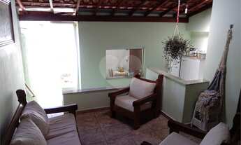 Imagem: 3 dormitórios, 1 suítes, 2 banheiro, 2