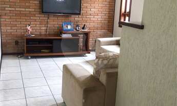 Imagem 3: 4 dormitórios, 2 suíte, 2 banheiro, 5 vagas na garagem, 200M² de Área Construída