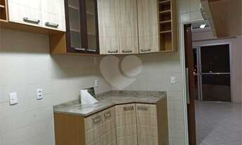 Imagem: 3 dormitórios, 1 suítes, 2 banheiro, 2