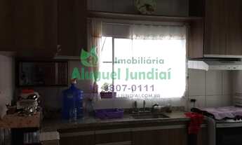 Imagem 3: 3 dormitórios, 2 vagas na garagem, 250M² de Área Construída