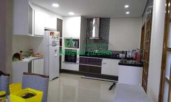 Imagem 5: 3 dormitórios, 1 suítes, 2 vagas na garagem, 211M² de Área Construída