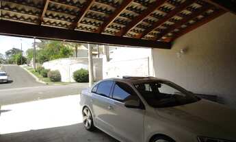 Imagem 3: 4 dormitórios, 2 suíte, 5 banheiro, 4 vagas na garagem, 220M² de Área Construída