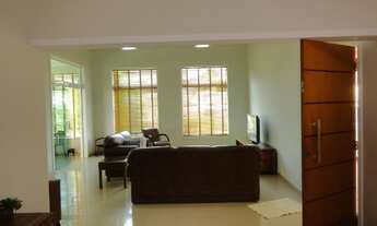 Imagem 5: 4 dormitórios, 2 suíte, 5 banheiro, 4 vagas na garagem, 220M² de Área Construída