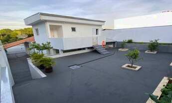 Imagem 2: 4 dormitórios, 2 banheiro, 7 vagas na garagem, 250M² de Área Total