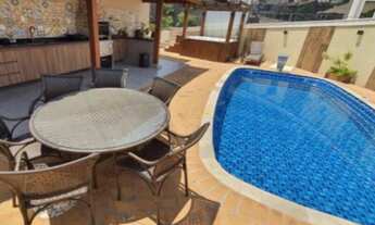 Imagem: Linda Casa térrea à VENDA c/ 04 dormitórios