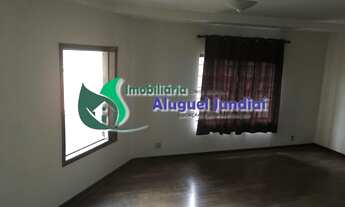 Imagem 2: 3 dormitórios, 1 suítes, 2 vagas na garagem, 250M² de Área Construída