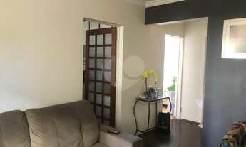 Imagem: 2 dormitórios, 1 banheiros, 1 vaga na garagem