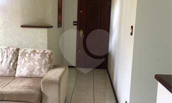 Imagem 4: 4 dormitórios, 2 suíte, 2 banheiro, 5 vagas na garagem, 200M² de Área Construída