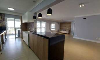 Imagem 4: 3 dormitórios, 3 suíte, 4 banheiro, 2 vagas na garagem, 166M² de Área Construída