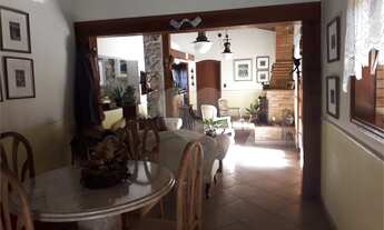 Imagem 3: 3 dormitórios, 2 suíte, 2 banheiro, 2 vagas na garagem, 800M² de Área Construída