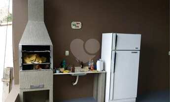 Imagem 2: 4 dormitórios, 1 suítes, 4 banheiro, 5 vagas na garagem, 300M² de Área Construída