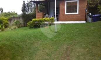 Imagem: 3 dormitórios, 1 suítes, 3 banheiro, 6