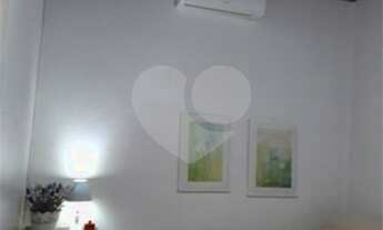 Imagem 2: 3 dormitórios, 1 suítes, 2 banheiro, 4 vagas na garagem, 244M² de Área Construída