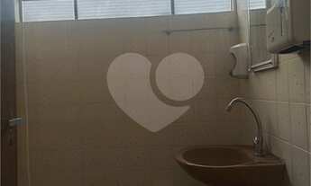 Imagem 5: 3 dormitórios, 1 banheiros, 4 vagas na garagem, 109M² de Área Construída, 640M² de Área To