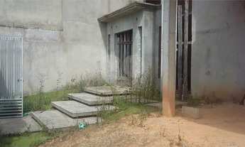 Imagem 2: 3 dormitórios, 1 suítes, 2 banheiro, 2 vagas na garagem, 193M² de Área Construída