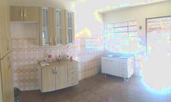 Imagem 3: 3 dormitórios, 1 banheiros, 4 vagas na garagem, 109M² de Área Construída, 640M² de Área To